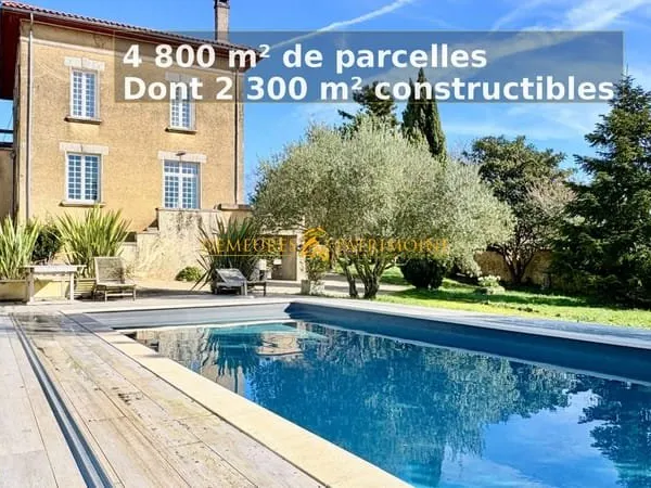 Maison bourgeoise, 4800 m² de parc avec piscine