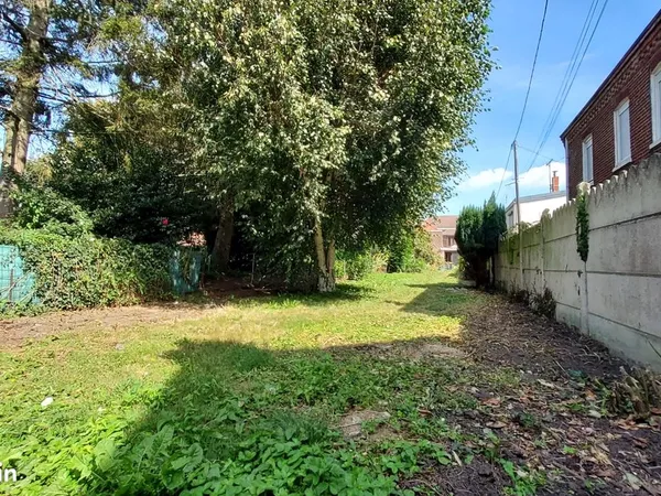 Terrain constructible Sainghin en Weppes 267m2