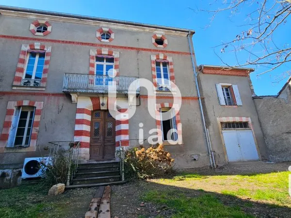 Maison 8 pièces 238 m²