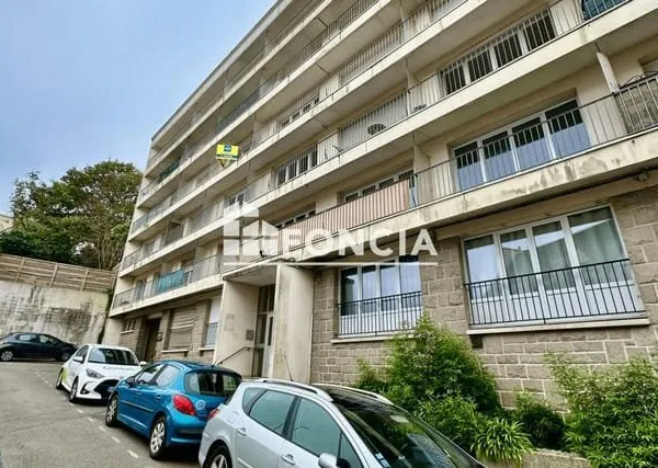Studio 34 m² avec cave et parking - Quimper, Route de Pont-l'Abbé