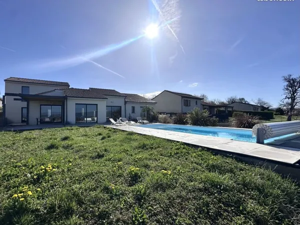 Maison 5 pièces 164 m²