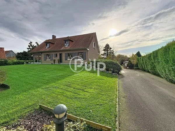 Maison de plain-pied 12 pièces 207 m²