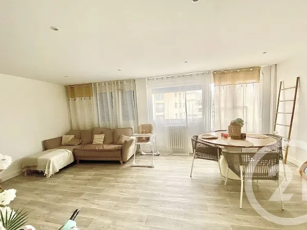 Appartement 4 pièces 65 m²