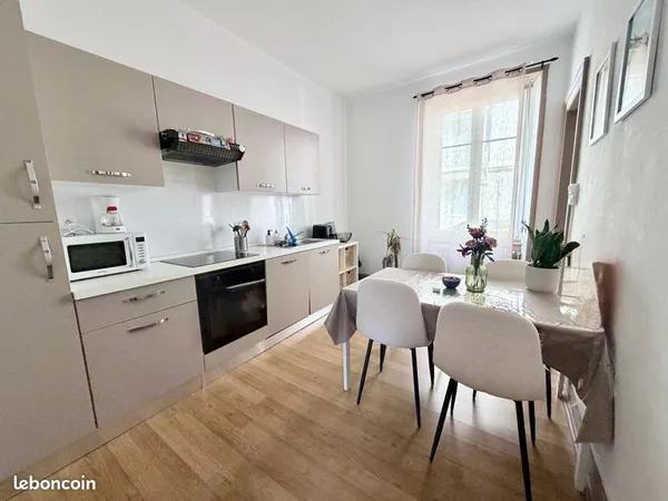 F2 rdc avec cuisine équipée Mulhouse rue Voltaire