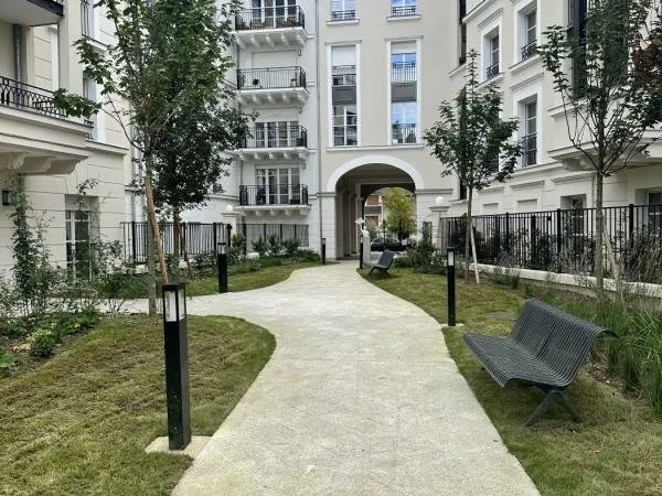 Appartement 5 pièces ? 103,48 m² terrasse 34,88 m² ?