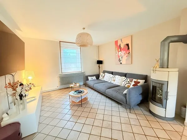 BOUST - MAISON DE VILLAGE SUR 4.46 ARES