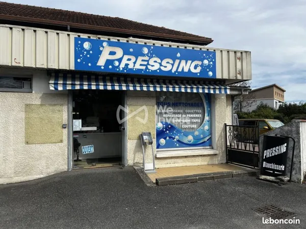 Boutique 50 m² Serres-Castet