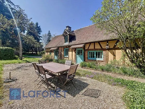 Maison 11 pièces 230 m²