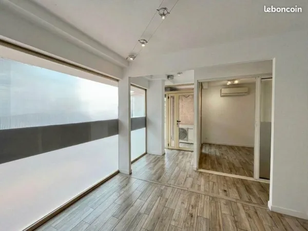 LOCAL COMMERCIAL 50 m² ANTIBES