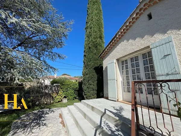 Saint Privat - Ardèche - Maison Familiale avec annexe