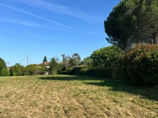 Terrain de 850 m2