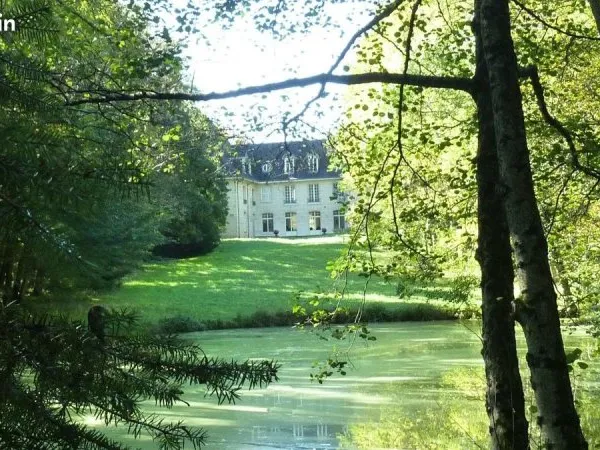 Superbe logement unique tout équipé parc 10 hectares nature
