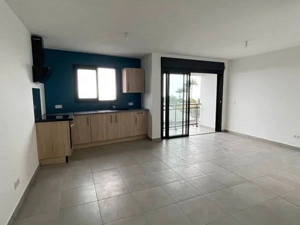 Loue appartement T3 sur la Rivière Saint Louis