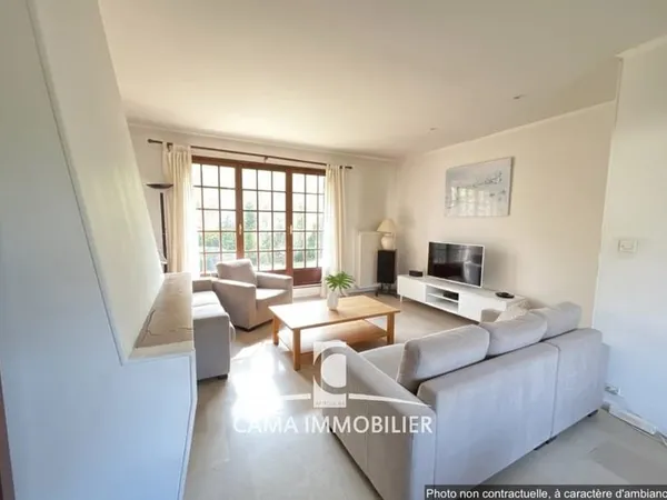 Maison de 6 pièces, 4 chambtres dans une résidence calme et