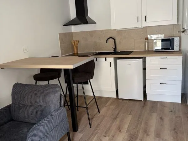 Appartement 2 pièces meublé entièrement rénové - Jonzac