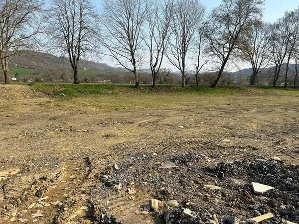Terrain constructible 1581 m²