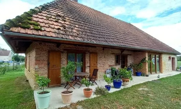 JOLIE Maison à colombage renovée à Pleure (Jura), à 15 min de Dole