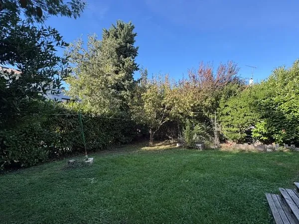 Maison 6 pièces 196 m²