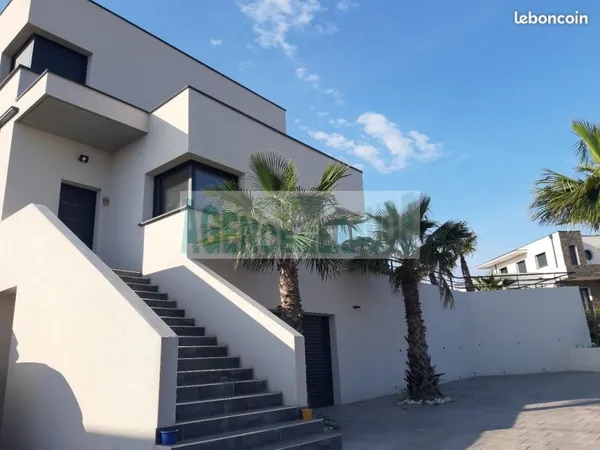 Villa 6 pièces 227 m²