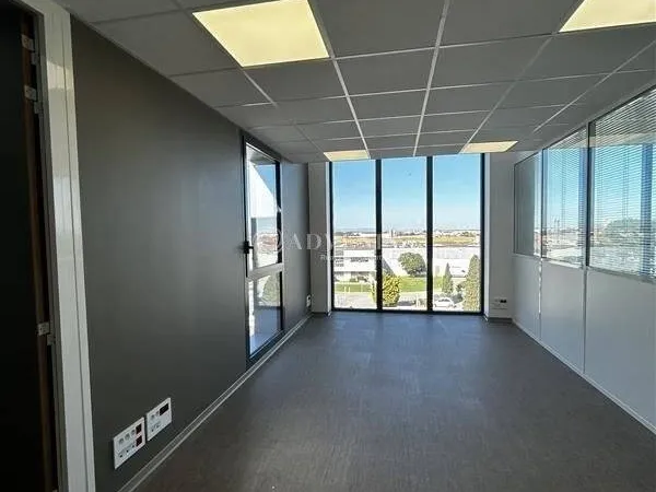 Bureaux 150 m²