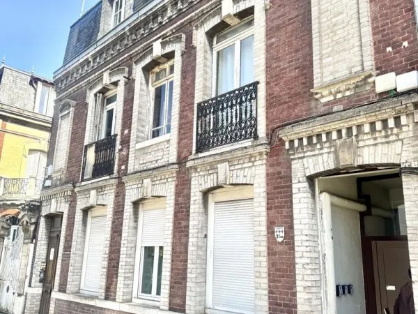 Appartement 70 M2 a rafraichir en T3/T4