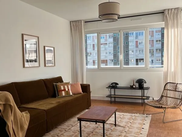 Bel appartement lumineux de type 4, entièrement rénové de 76,34m2