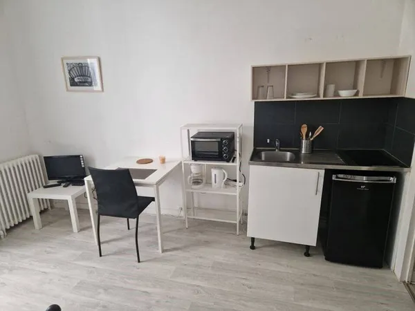 Studio 1 pièce 18 m²