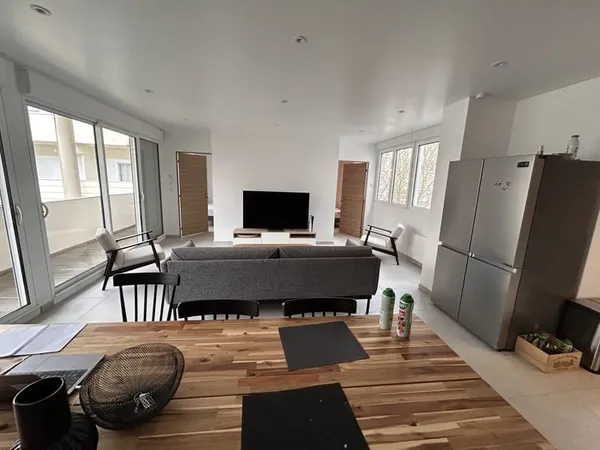 À louer Appartement Type 6, idéal pour une colocation, sit