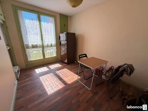 Studio 1 pièce 17 m²