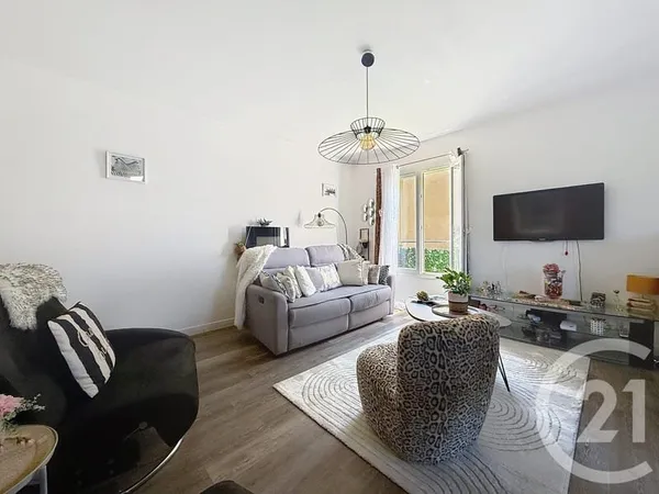 Appartement 2 pièces 57 m²