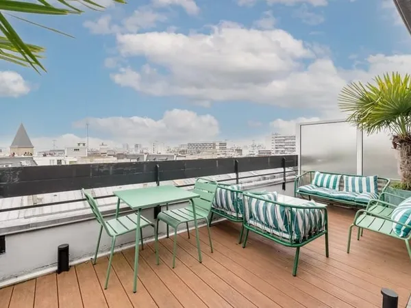 75018 - Quartier Vauvenargues/Ordener - Duplex d'exception avec terrasse et vue majestueuse sur le S