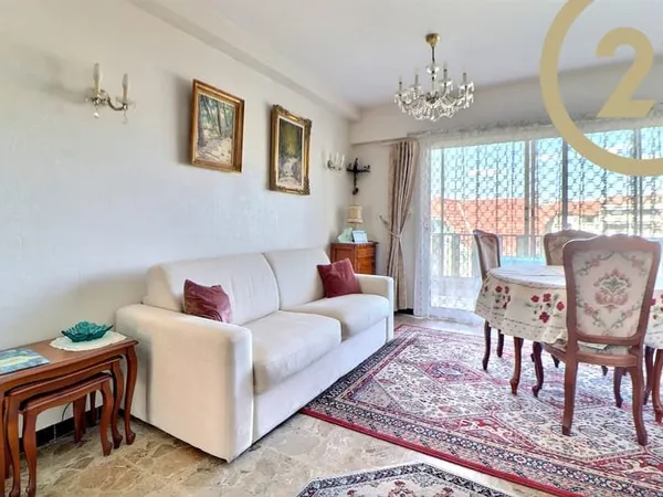 VENTE EN EXCLUSIVITE - SAINT-RAPHAËL - CENTRE - Appartement 3 pièces de 64.91 m2 avec terrasse