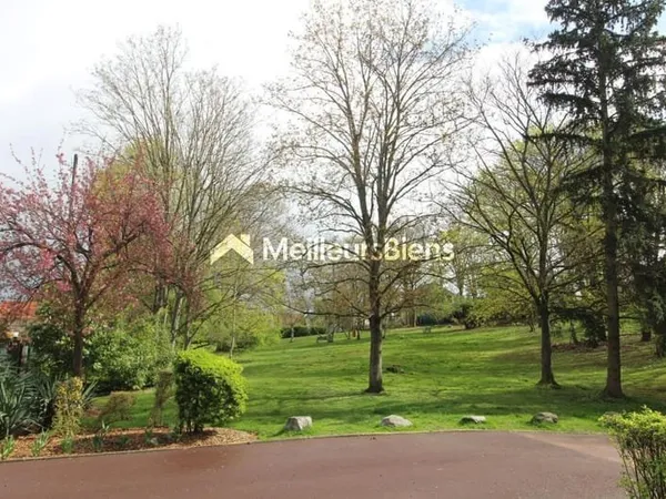 RUEIL-MALMAISON - CENTRE VILLE BOIS PREAU - APPARTEMENT DE 50 M² - 1 CHAMBRE - DERNIER ETAGE - PARKI
