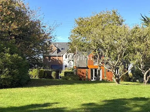 Propriété 16 pièces 380 m²