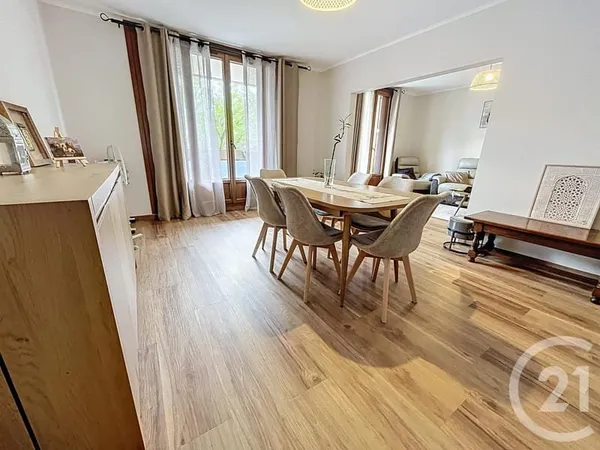 Appartement 5 pièces 100 m²