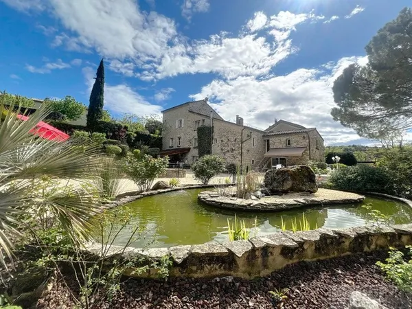 Maison de caractère 10 pièces 330 m²