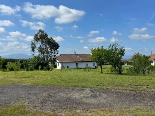 Terrain 1227 m²