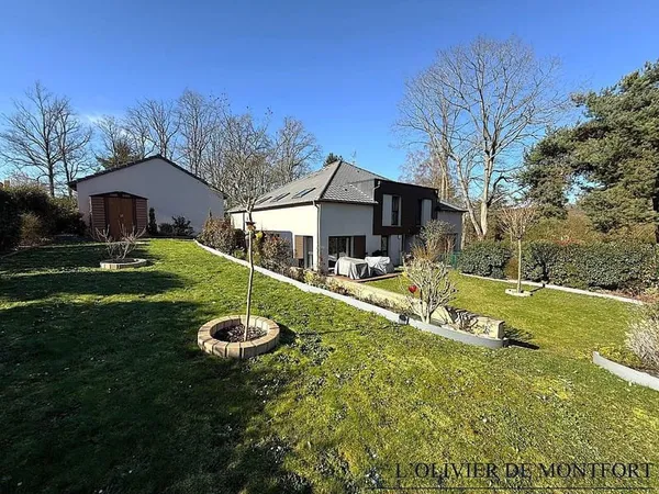 Maison de ville / duplex 4 pièce(s) 94 m² au sol