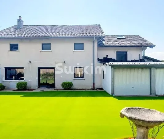Maison 7 pièces 257 m²