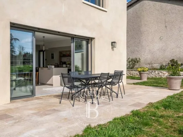 Maison de luxe 7 pièces 325 m²