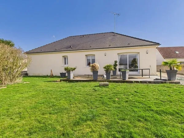 Plain-pied 4 chambres à Maizieres-la-grande-Paroisse