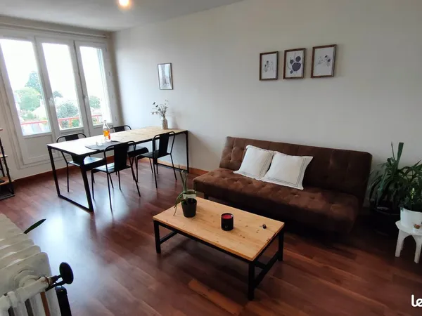 Lumineux T3- 58m²- Rue Lafond -