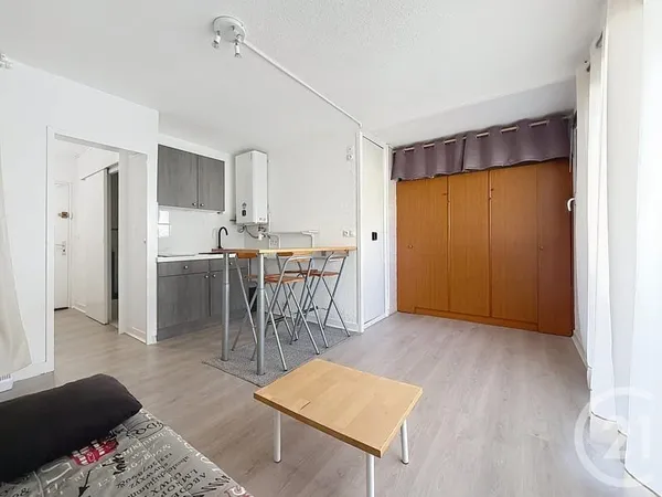 Studio 1 pièce 25 m²