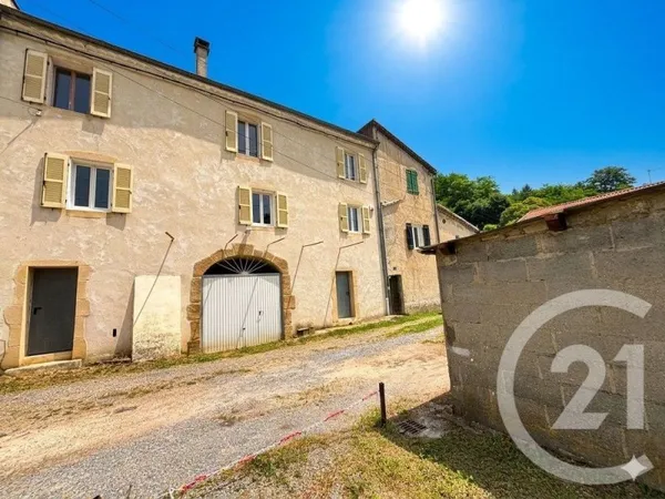 Maison 11 pièces 312 m²