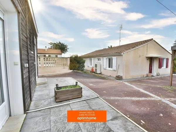Maison 7 pièces avec piscine au calme en centre ville