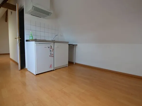 Studio 1 pièce 13 m²
