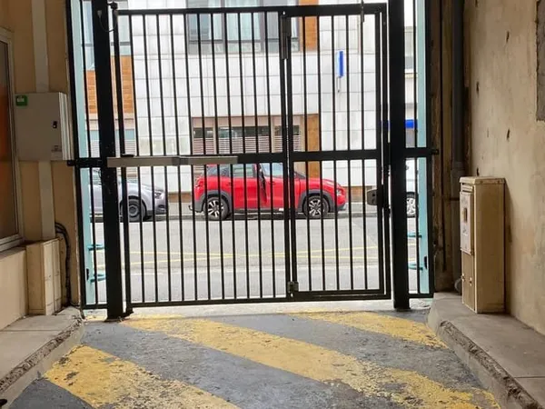Parking/Garage