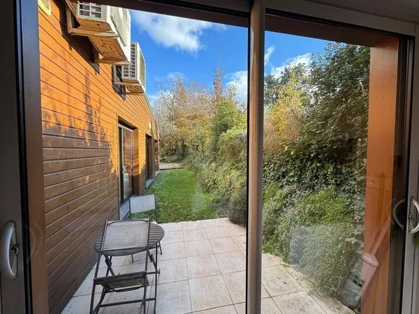 Local commercial 160 m²