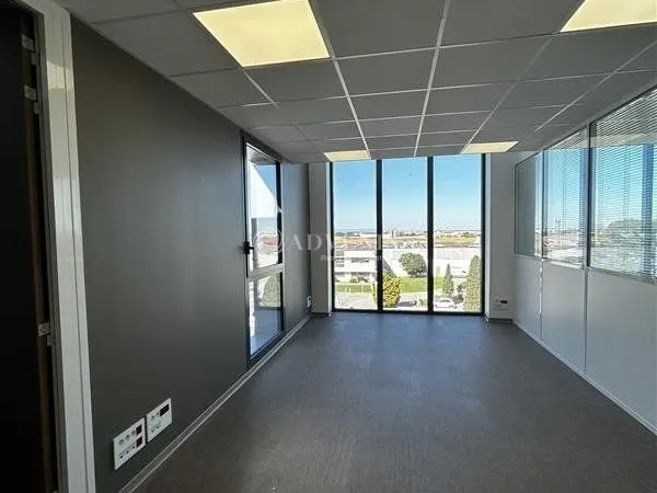 Bureaux 200 m²