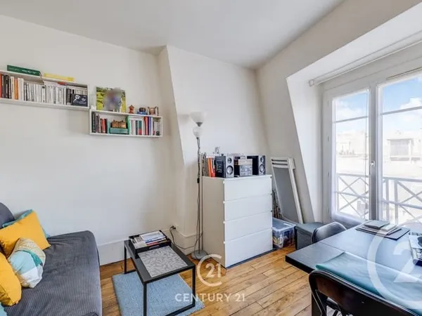 Studio 1 pièce 13 m²
